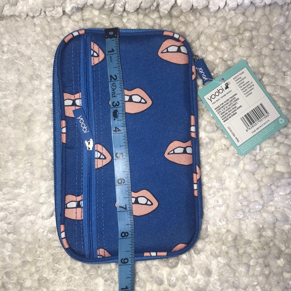 Yoobi Pencil Case - Picture 5 of 5